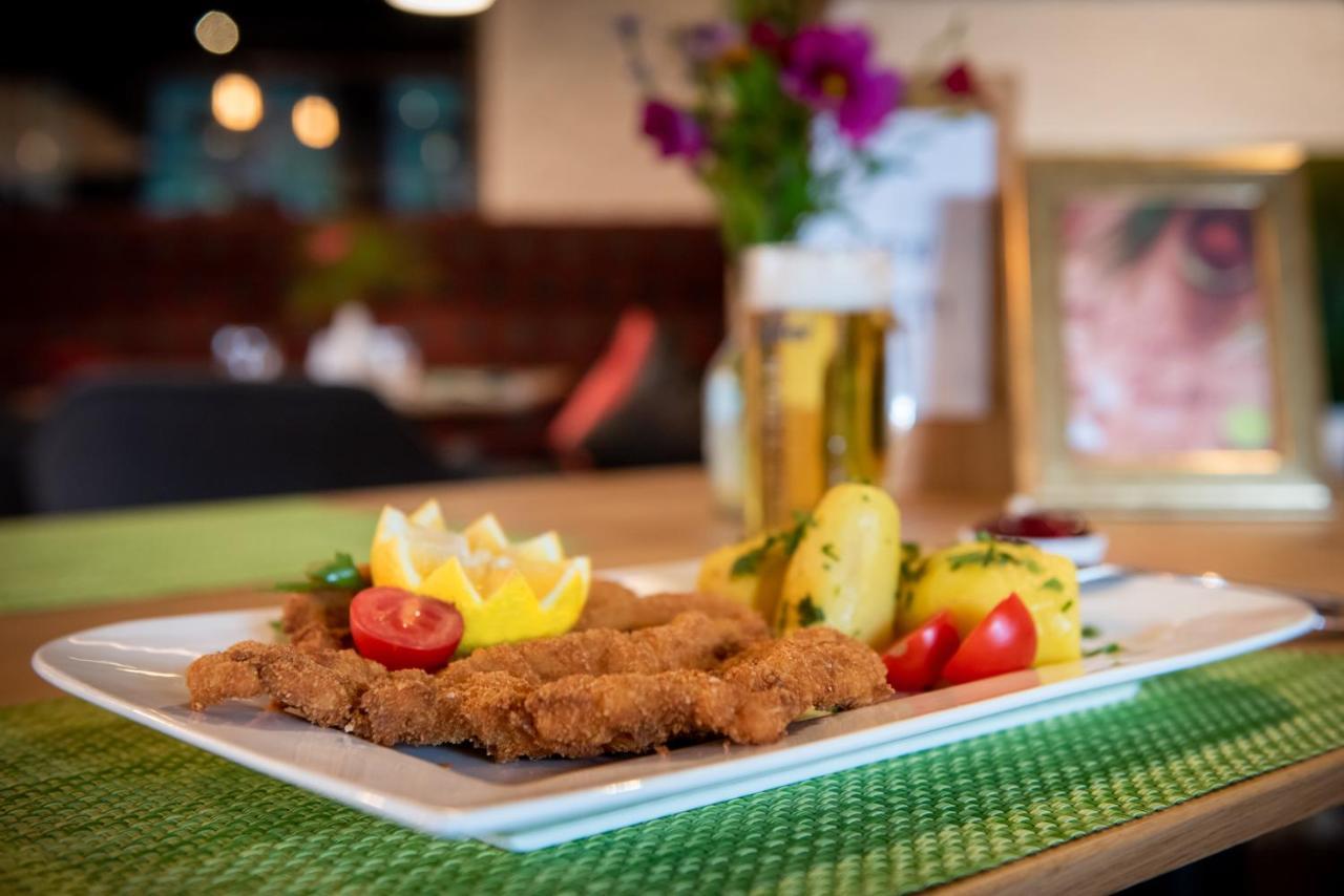 Saint Wolfgang Hotel Buerglstein מראה חיצוני תמונה