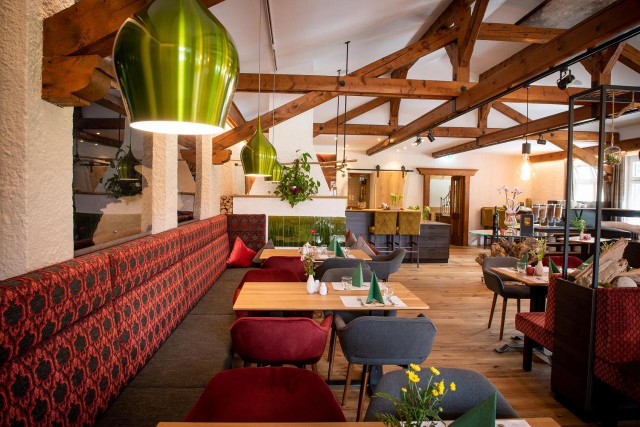 Saint Wolfgang Hotel Buerglstein מראה חיצוני תמונה