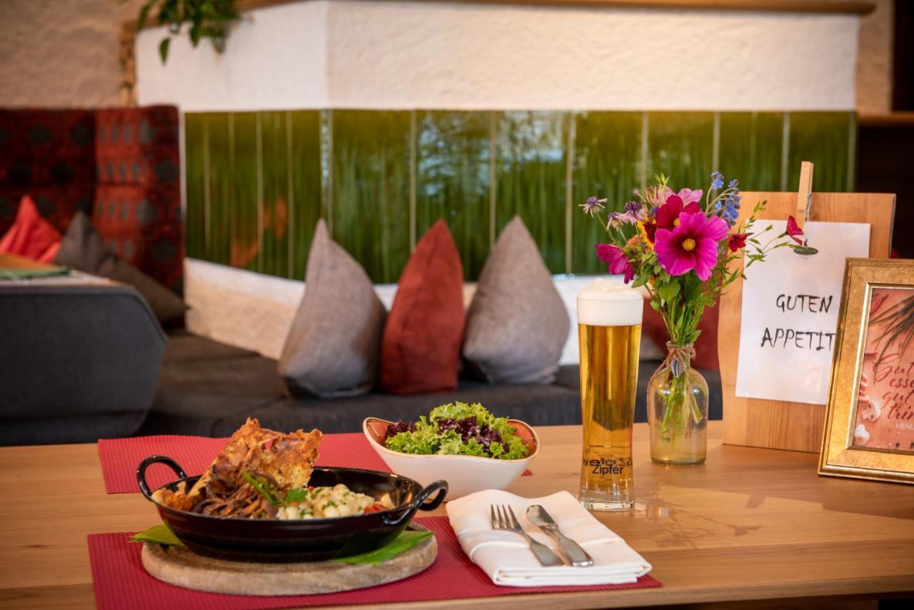 Saint Wolfgang Hotel Buerglstein מראה חיצוני תמונה