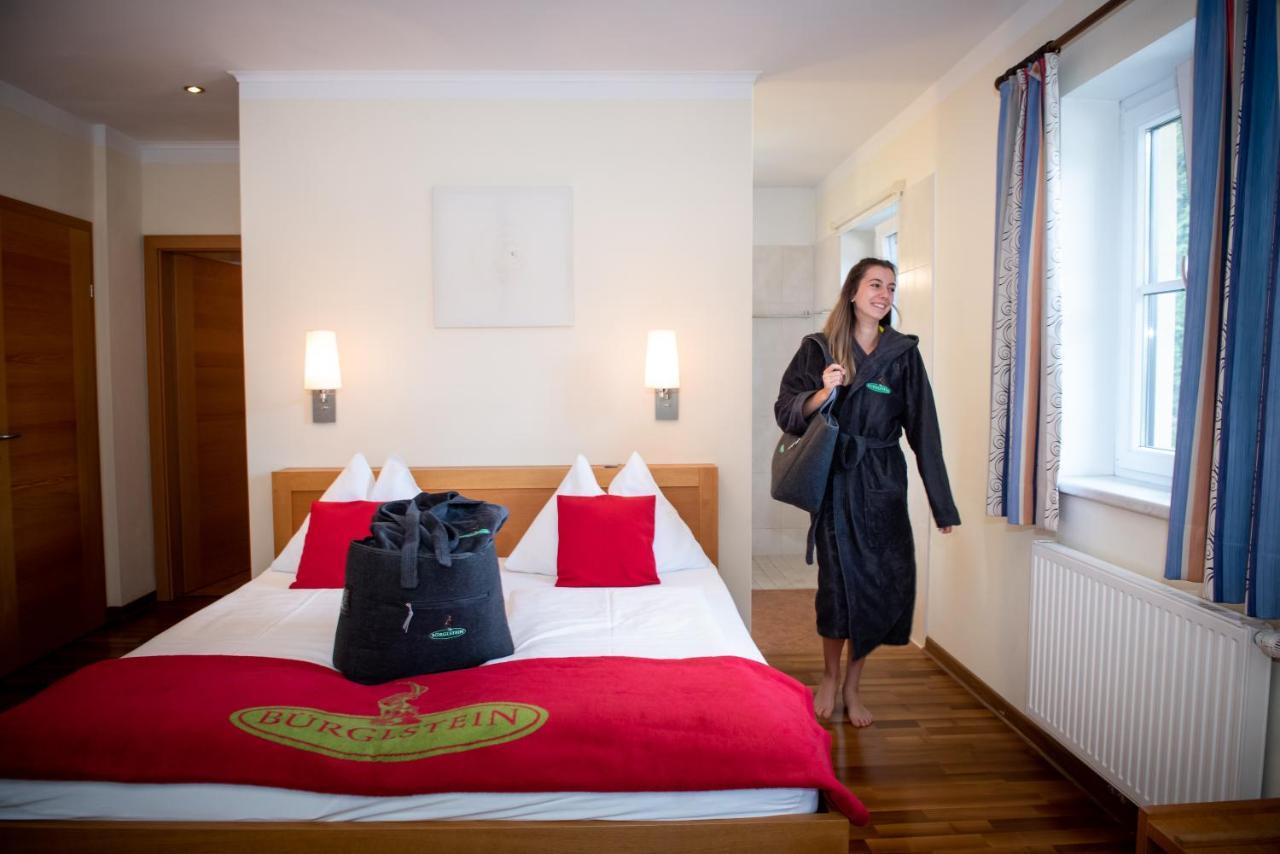 Saint Wolfgang Hotel Buerglstein מראה חיצוני תמונה