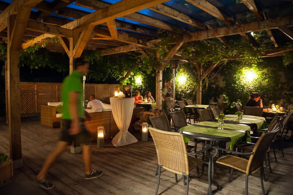 Saint Wolfgang Hotel Buerglstein מראה חיצוני תמונה