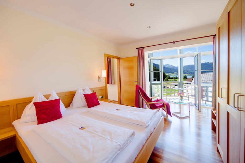 Saint Wolfgang Hotel Buerglstein מראה חיצוני תמונה