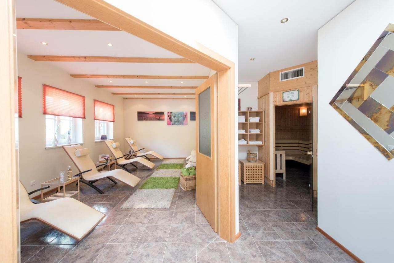 Saint Wolfgang Hotel Buerglstein מראה חיצוני תמונה